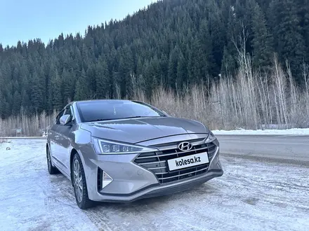 Hyundai Elantra 2020 года за 9 200 000 тг. в Алматы – фото 15