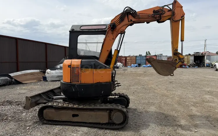 Hitachi  EX20U 2003 года за 4 500 000 тг. в Алматы