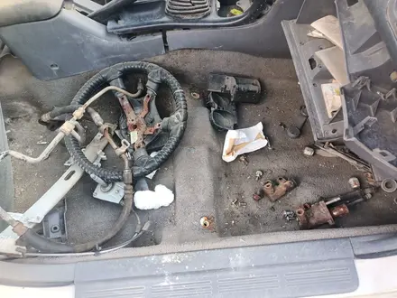 Mazda 626 кронус, запчасти по кузову за 1 000 тг. в Актобе – фото 17