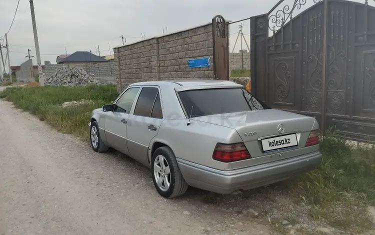 Mercedes-Benz E 280 1993 года за 2 300 000 тг. в Шымкент