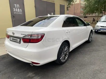 Toyota Camry 2015 года за 10 000 000 тг. в Усть-Каменогорск – фото 2