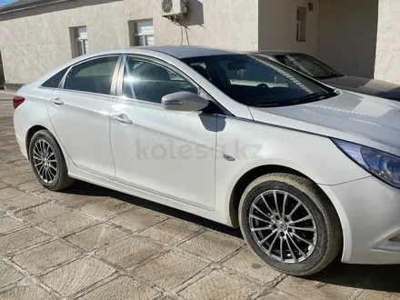 Hyundai Sonata 2011 года за 5 300 000 тг. в Актау – фото 2