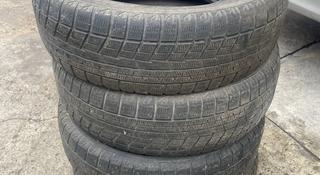 Зимние шины Yokohama 195/65/r15 за 55 000 тг. в Талдыкорган