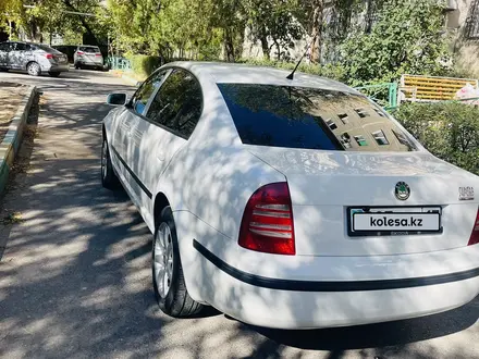 Skoda Superb 2006 года за 4 000 000 тг. в Шымкент – фото 9