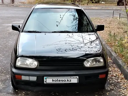 Volkswagen Golf 1995 года за 1 750 000 тг. в Талдыкорган – фото 2