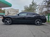 Dodge Charger 2006 года за 6 850 000 тг. в Астана – фото 2