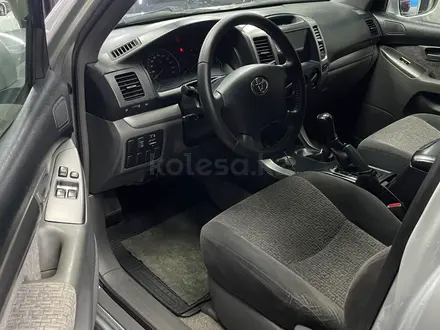Toyota Land Cruiser Prado 2004 года за 10 200 000 тг. в Алматы – фото 5