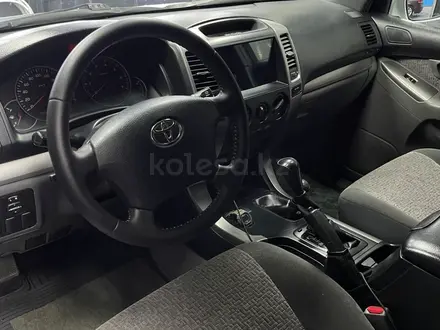 Toyota Land Cruiser Prado 2004 года за 10 200 000 тг. в Алматы – фото 6