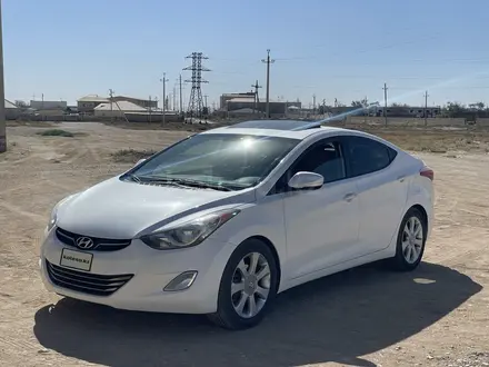 Hyundai Elantra 2013 года за 4 000 000 тг. в Актау