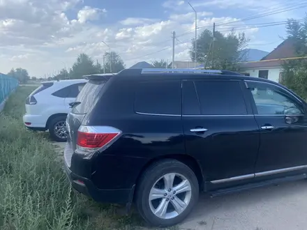 Toyota Highlander 2013 года за 12 000 000 тг. в Алматы