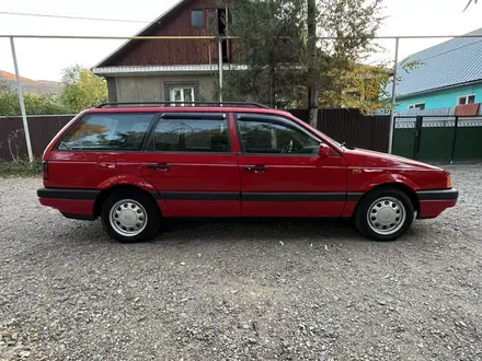 Volkswagen Passat 1990 года за 1 300 000 тг. в Есик – фото 4