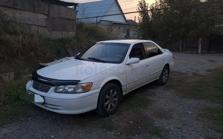 Toyota Camry 2000 годаfor3 200 000 тг. в Алматы