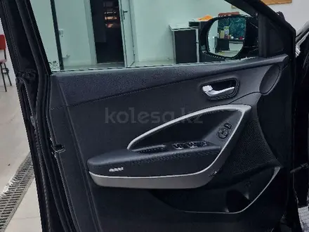 Hyundai Santa Fe 2018 года за 14 500 000 тг. в Актобе – фото 14