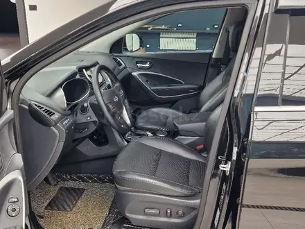 Hyundai Santa Fe 2018 года за 14 500 000 тг. в Актобе – фото 16
