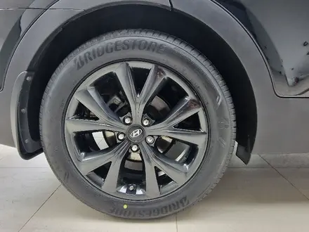 Hyundai Santa Fe 2018 года за 14 500 000 тг. в Актобе – фото 33