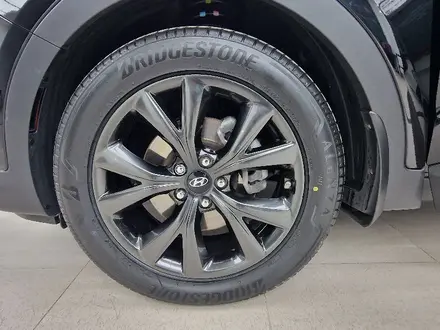 Hyundai Santa Fe 2018 года за 14 500 000 тг. в Актобе – фото 34