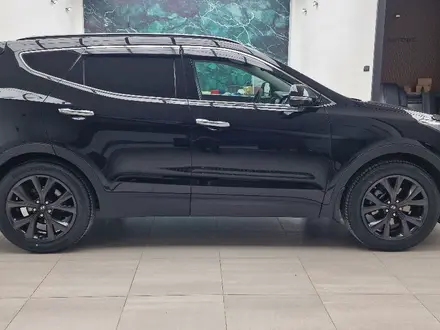 Hyundai Santa Fe 2018 года за 14 500 000 тг. в Актобе – фото 7