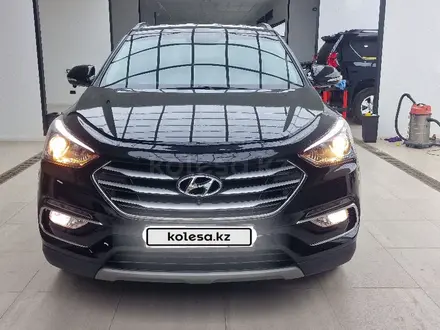 Hyundai Santa Fe 2018 года за 14 500 000 тг. в Актобе – фото 9