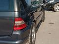 Mercedes-Benz ML 320 1998 годаүшін2 900 000 тг. в Петропавловск – фото 6