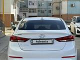 Hyundai Elantra 2017 года за 7 300 000 тг. в Атырау – фото 3