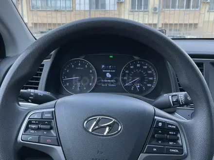 Hyundai Elantra 2017 года за 7 300 000 тг. в Атырау – фото 21