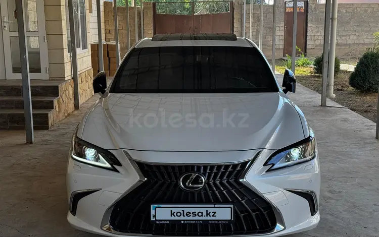 Lexus ES 250 2022 годаfor25 500 000 тг. в Шымкент