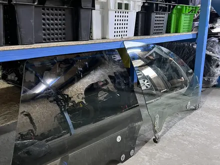Стекло двери боковое Субару легаси бл бп xv за 10 000 тг. в Алматы