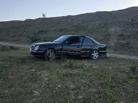 Mercedes-Benz E 320 2000 года за 4 800 000 тг. в Шымкент – фото 7