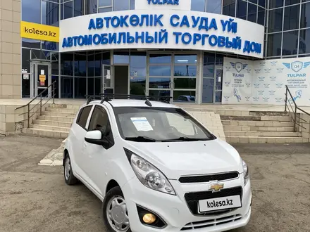 Chevrolet Spark 2022 года за 6 200 000 тг. в Уральск – фото 2