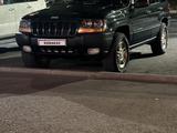 Jeep Grand Cherokee 1999 годаүшін5 500 000 тг. в Павлодар