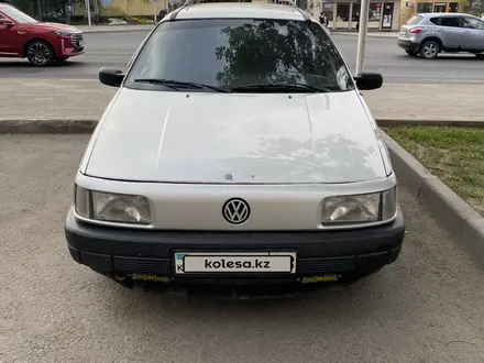 Volkswagen Passat 1991 года за 1 500 000 тг. в Астана – фото 2