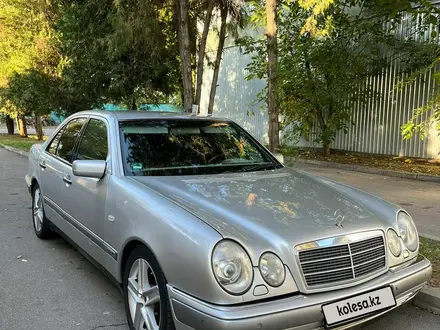 Mercedes-Benz E 280 1998 года за 5 200 000 тг. в Алматы – фото 15