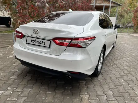 Toyota Camry 2019 года за 12 500 000 тг. в Шымкент – фото 3