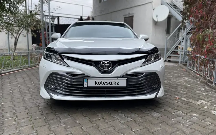 Toyota Camry 2019 года за 12 500 000 тг. в Шымкент