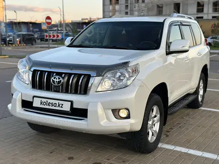 Toyota Land Cruiser Prado 2013 года за 18 990 000 тг. в Астана