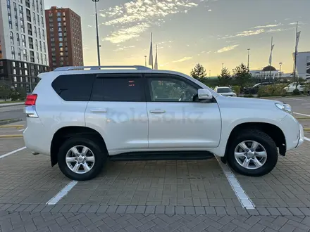 Toyota Land Cruiser Prado 2013 года за 18 990 000 тг. в Астана – фото 7