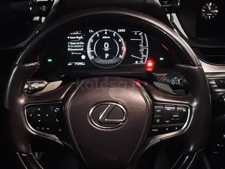 Lexus ES 250 2018 года за 20 000 000 тг. в Шымкент – фото 6