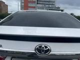 Спойлер на крышка багажника Toyota Camry за 5 000 тг. в Алматы