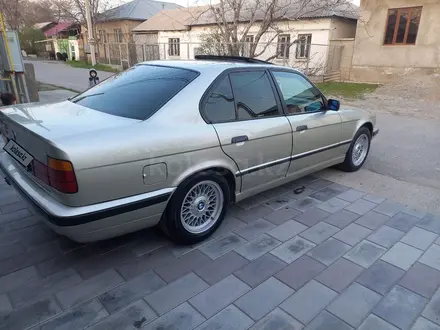 BMW 525 1988 года за 2 400 000 тг. в Шымкент
