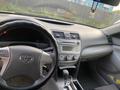 Toyota Camry 2010 года за 7 800 000 тг. в Усть-Каменогорск – фото 2