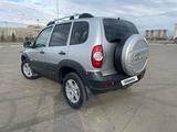 Chevrolet Niva 2017 года за 4 500 000 тг. в Уральск – фото 2
