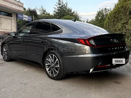 Hyundai Sonata 2022 года за 11 700 000 тг. в Алматы – фото 9