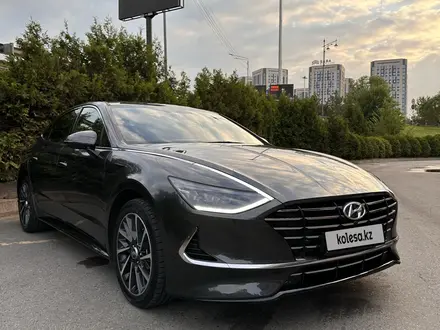 Hyundai Sonata 2022 года за 11 700 000 тг. в Алматы – фото 17