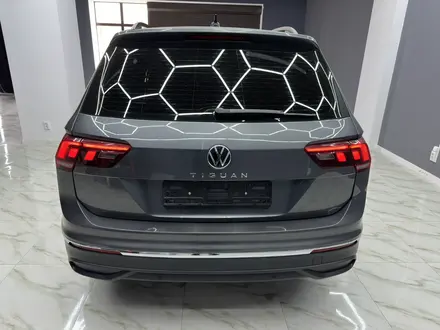 Volkswagen Tiguan 2021 года за 11 000 000 тг. в Костанай – фото 3