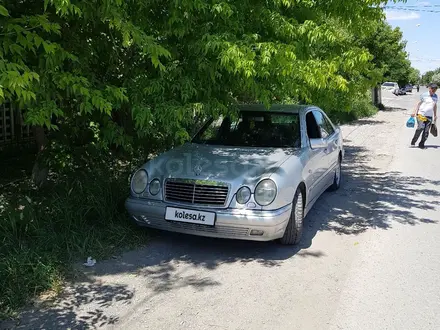 Mercedes-Benz E 320 1997 года за 3 200 000 тг. в Кызылорда – фото 10