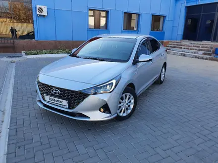 Hyundai Accent 2021 года за 10 000 000 тг. в Караганда – фото 2