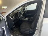 Toyota RAV4 2022 годаүшін17 500 000 тг. в Атырау – фото 5