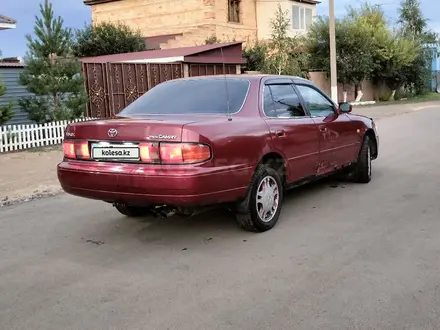 Toyota Camry 1996 года за 2 200 000 тг. в Астана – фото 3