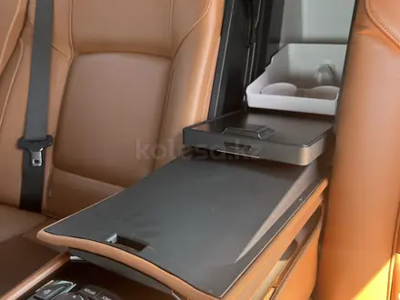 BMW 750 2009 года за 8 000 000 тг. в Алматы – фото 17