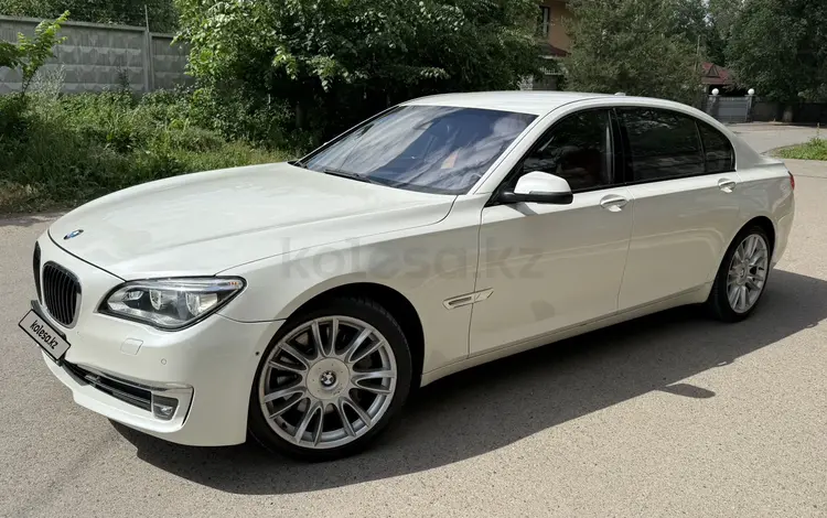 BMW 750 2009 года за 8 000 000 тг. в Алматы